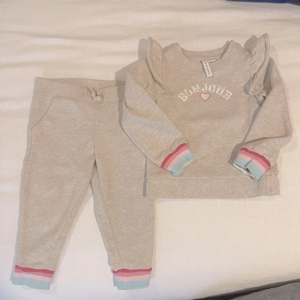 Janie and Jack sweatshirt and sweatpants set. 2/3t